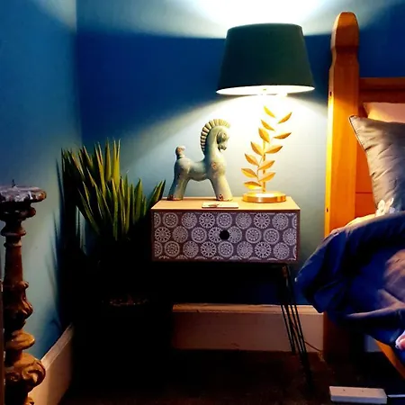 Homestay Charming Victorian House
