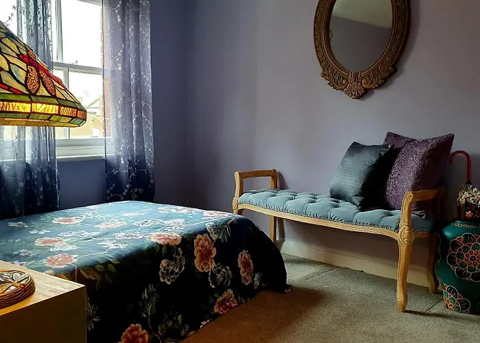 Charming Victorian House 惠特比